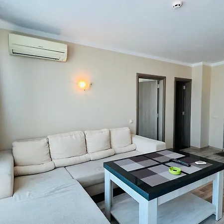 Апартамент Sunny Plaza 54 Two Bedroom